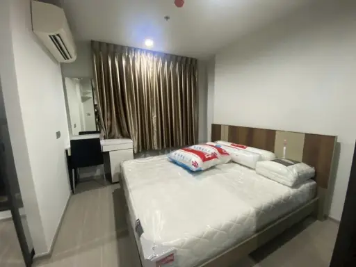 For rent: Life Ladprao, 29th floor, spacious room, fully decorated. Ready to move in immediately, reserve now, don't wait.