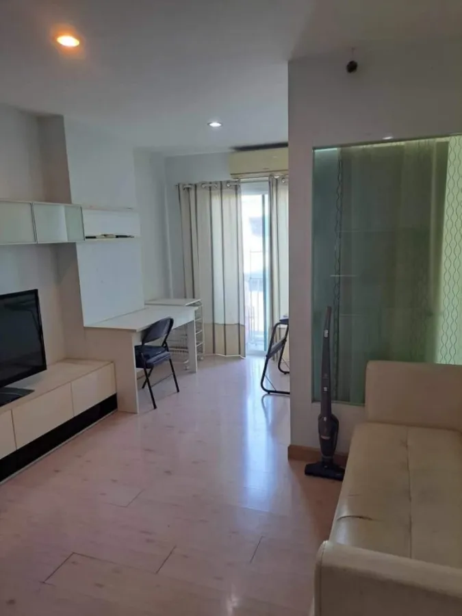 ให้เช่า The Viva Condo Sathon-Taksin ชั้น 3 วิวดี ห้องตกแต่งครบครัน เดินทางสะดวกสบาย จองเลย