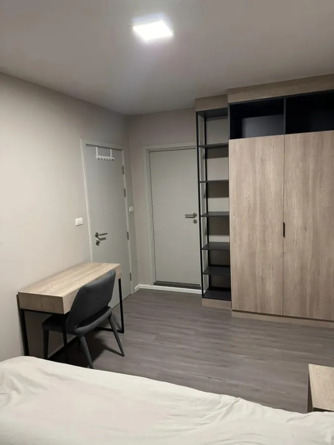 For rent: Dcondo hideaway Phase 4, nice room, fully furnished, electrical appliances. You can drag your bags in and move in.