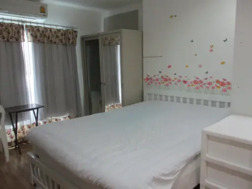 Condo for rent, The One Plus D Huamark 12, pool view, corner room, fully furnished, can move in!