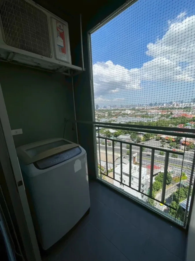 Selling Lumpini Ville Nakhon In Riverview, corner unit, less crowded, beautiful city view, fully furnished. Book now!