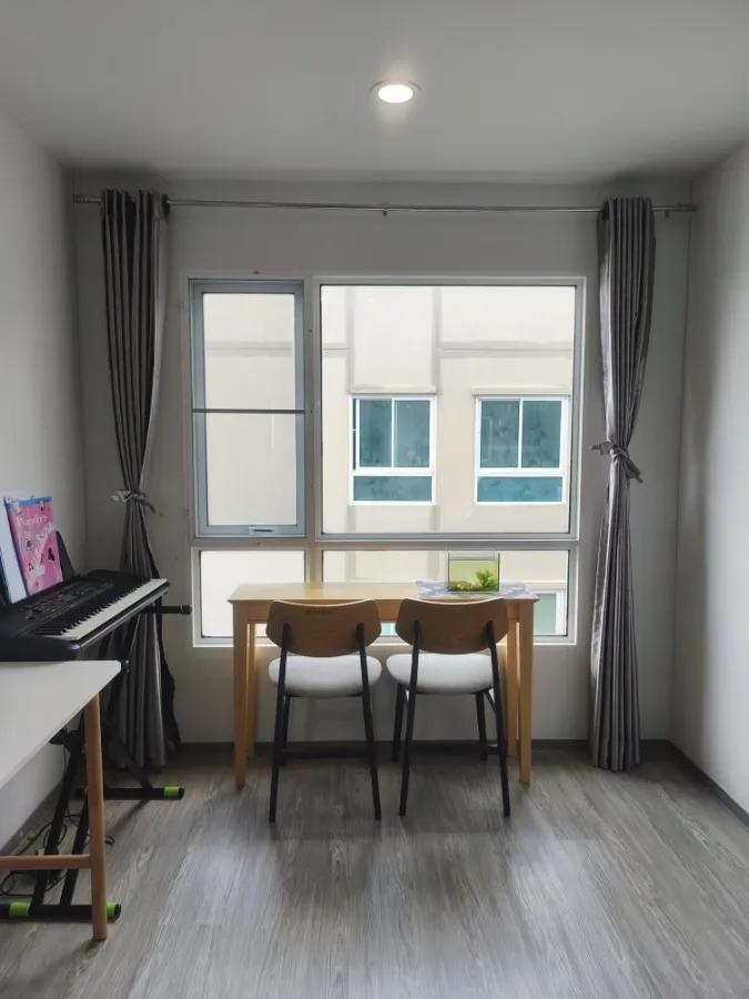 For Sale or Rent Urgent!! Regent Home Sukhumvit 97/1 Condo, corner unit, prime location, close to restaurants. Don't miss out!!
