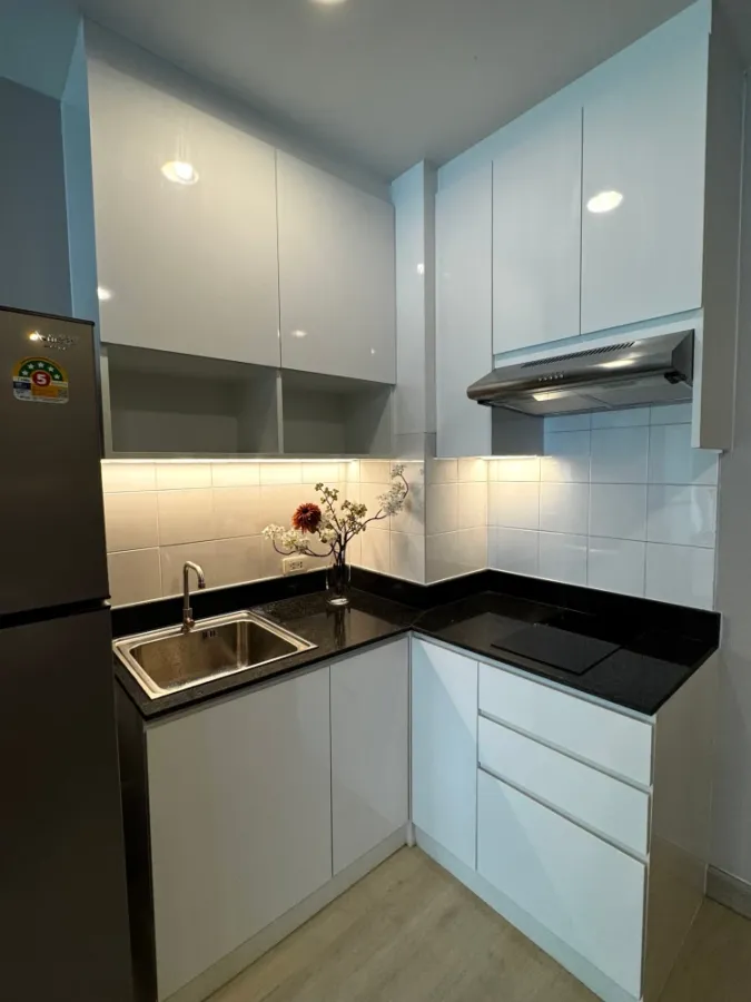 Diamond Sukhumvit for sale, 31st floor, great view, corner unit, fully furnished. Book now!