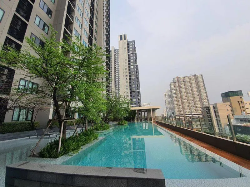 ให้เช่า คอนโด บลอคส์ 77 ชั้น 19 ห้องสวย พร้อมอยู่ ตรงข้าสม Big C เดินทางง่าย ราคากันเอง อย่ารอช้า
