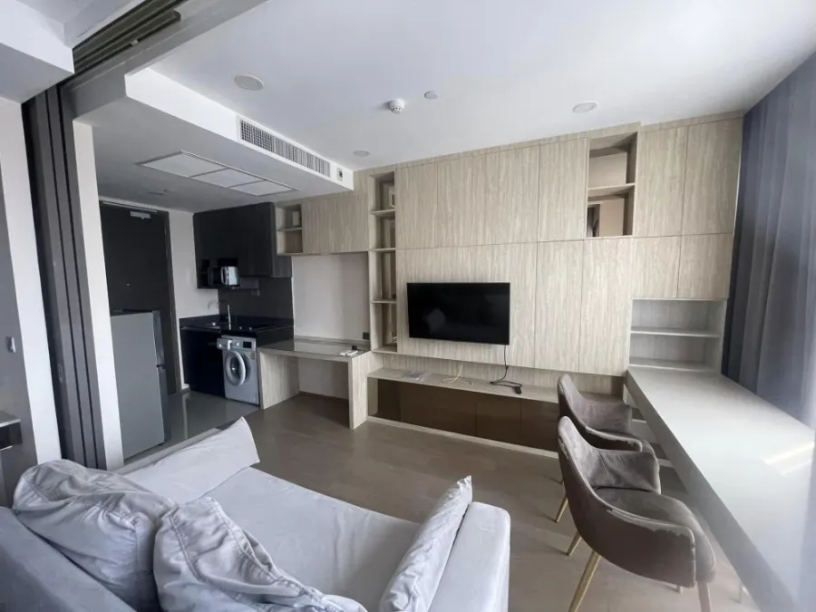Condo for sale, for rent, Ashton Chula Silom, nice room, beautifully decorated with built-ins, 32nd floor, city view, must hurry to reserve.