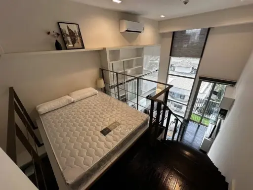 For rent Ideo Morph 38, 4th floor, nice room, comes with complete decoration, interested in booking now, don't wait.