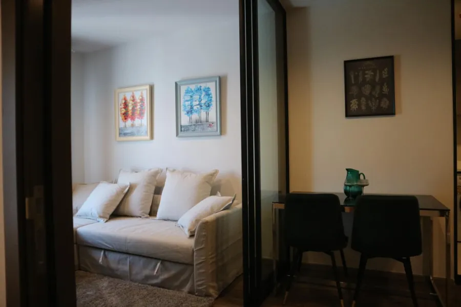 For Rent Life Ladprao Valley ห้องพร้อมอยู่ แต่งครบ ลากกระเป๋าใบเดียวเข้าอยู่ได้เลย อย่าพลาด