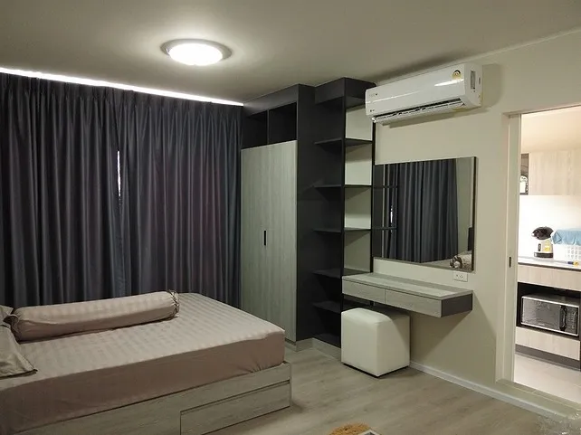 ห้องสวยพร้อมให้เช่ามาแล้วว 1นอน 1น้ำ วิวดี อากาศถ่ายเท เฟอร์ครบ ติดถนนเมนหลักเดินทางง่าย อย่าพลาดจ้า