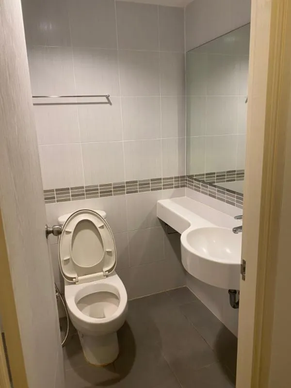 Condo for rent, Lumpini Place Srinakarin-Huamark Station, very beautiful room, full furniture, beautiful view, urgent room like this.