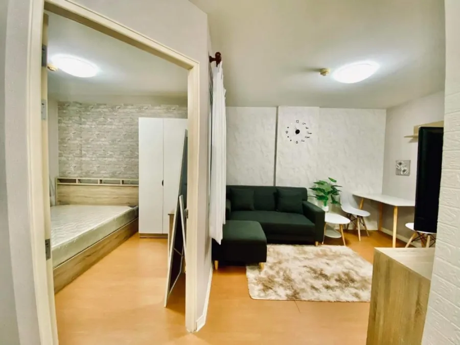 For rent, Lumpini Condo Town Rattanathibet, beautiful looking room, complete electrical appliances Hurry up to reserve now.
