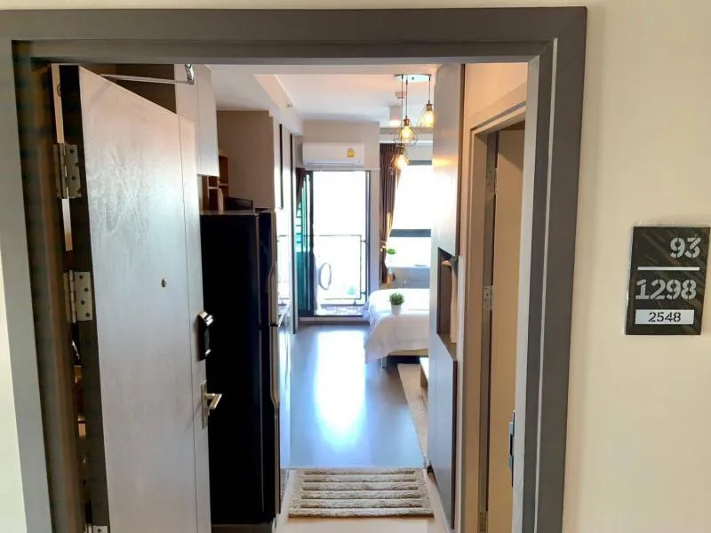 Urgent for rent !! Ideo Sukhumvit 93 Condo, corner unit, high floor, good location, close to the source of food, don't miss !!