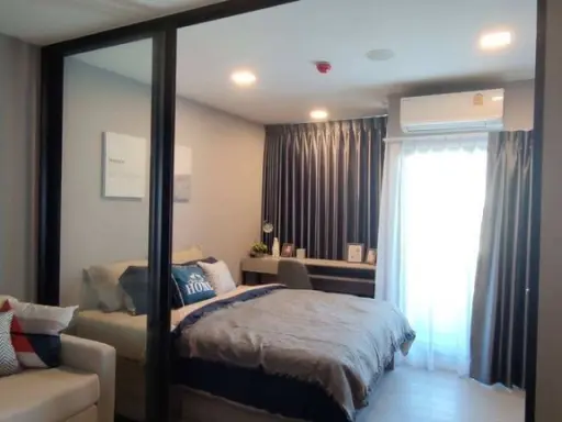 For rent, Kave ava, 6th floor, comes with full decoration. Plus, the price is very good for your heart. Let me tell you. Don't miss it. Hurry up.