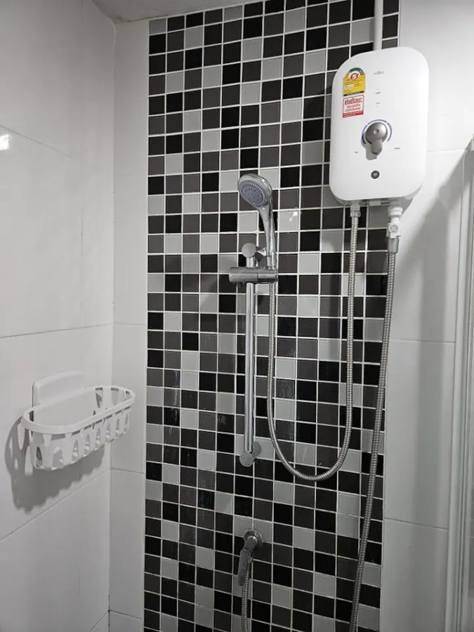 Condo for rent, Regent Home 25 Tiwanon, separate rooms. Affordable price Hurry and reserve quickly before you miss out.