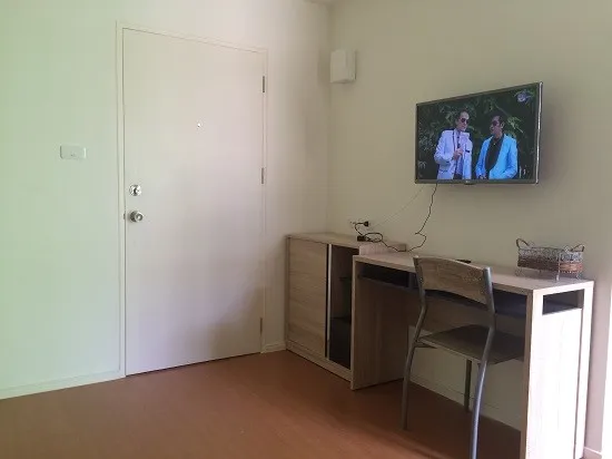 Sale Lumpini Condo Town Romklao-Suvarnabhumi Comes complete with furniture and electrical appliances. Buy now. Hurry up.