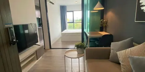 ให้เช่า B Loft Sukhumvit 107 ติดวอลเปเปอร์ทั้งห้อง ตกแต่งน่าอยู่ มาพร้อม Buit-In ครัวจัดเต็ม จองด่วน