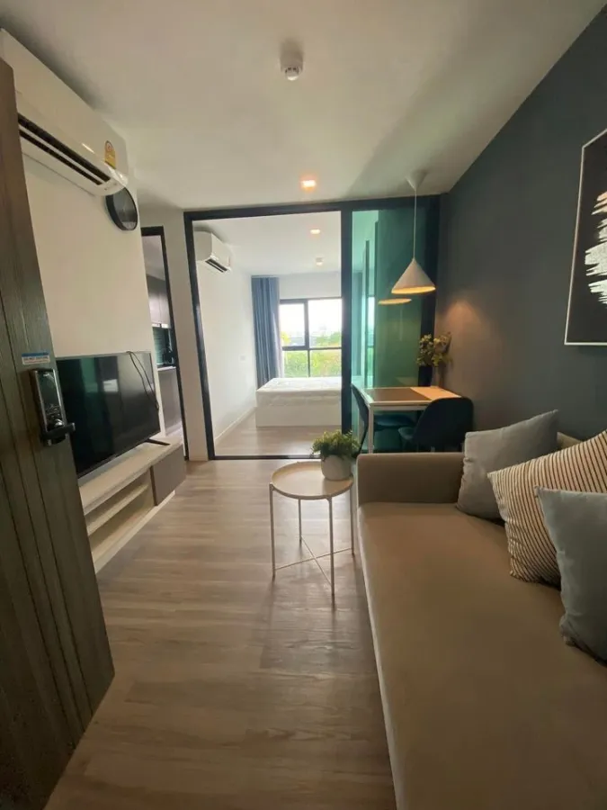 ให้เช่า B Loft Sukhumvit 107 ติดวอลเปเปอร์ทั้งห้อง ตกแต่งน่าอยู่ มาพร้อม Buit-In ครัวจัดเต็ม จองด่วน