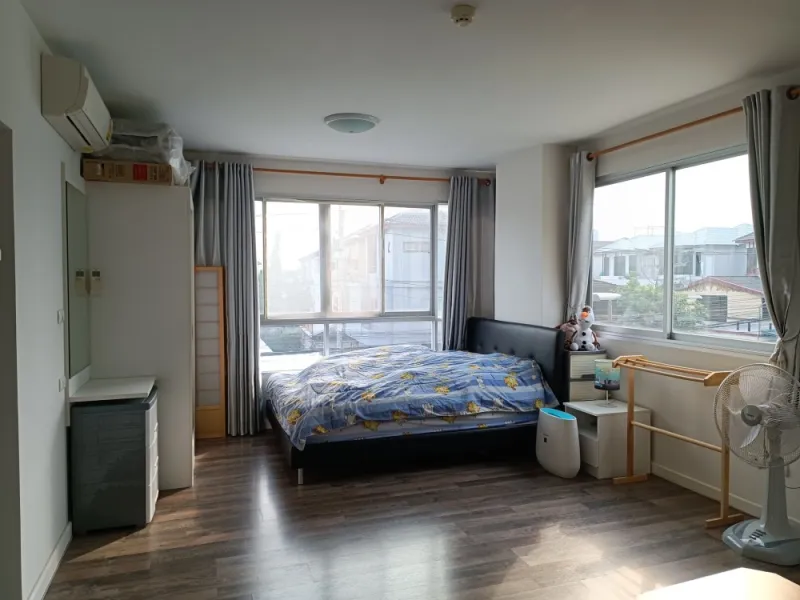 ขาย d condo สุขุมวิท 109 ห้องน่าอยู่ ขนาดกว้าง เป็นสัดส่วน เฟอร์ครบ ราคาดี ลากกระเป๋าเข้าอยู่เลย