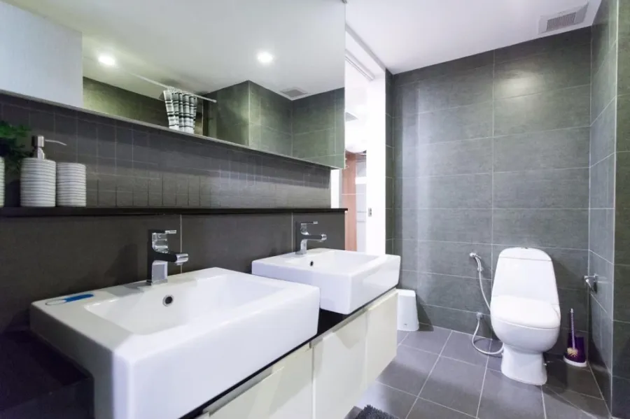 Condo for sale or rent, Apus (Pattaya Central), decorated in modern style, with jacuzzi, swimming pool view, don't miss it.