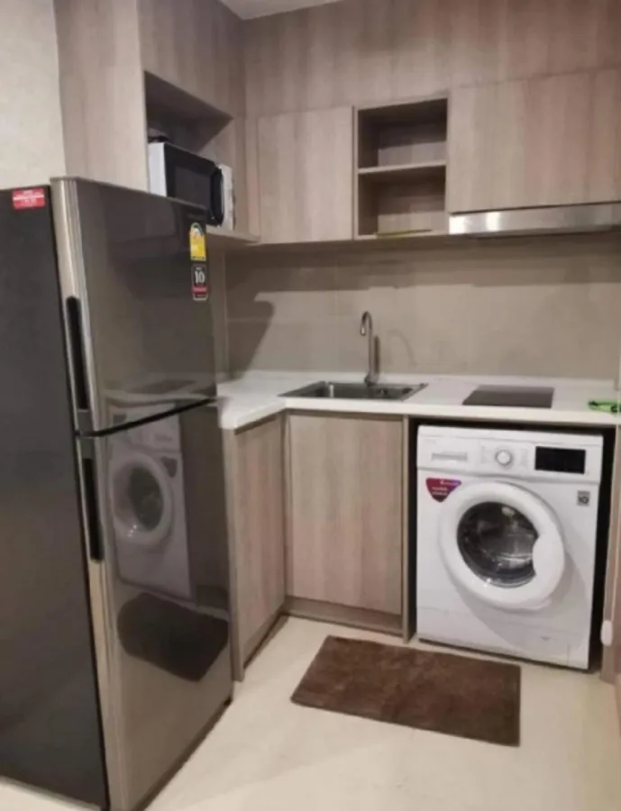 For rent!! Condo Elio Del Moss Phaholyothin 34, good location Pool side room, don't miss it!!