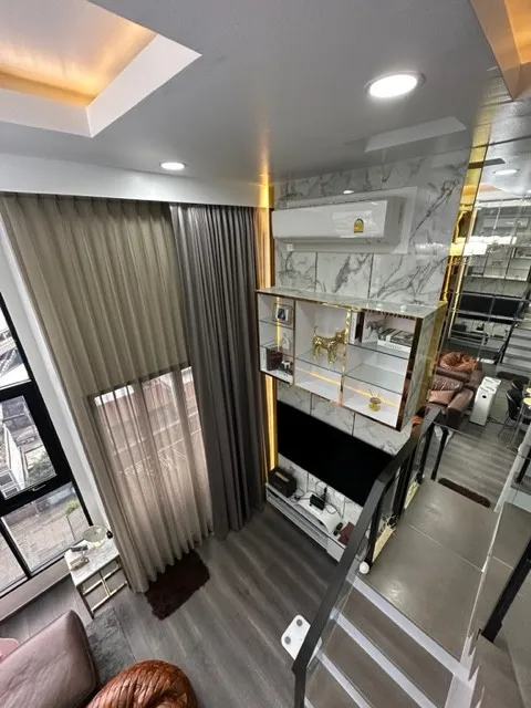 For rent: KnightsBridge Space Ratchayothin, Duplex room, decorated in a beautiful design, luxurious, built-in, super bang, so beautiful, book now.