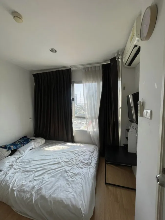 For sale: Lumpini Place Srinakarin-Hua Mak Station, Max Value view, complete with furniture and electrical appliances. Reserve now.