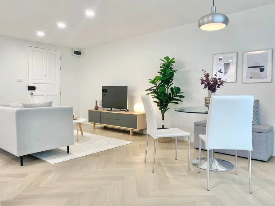 Condo for sale, Ratchada City 18, 7th floor, minimalist style room, beautiful, livable, extremely spacious area. Good thing like this, you won't make