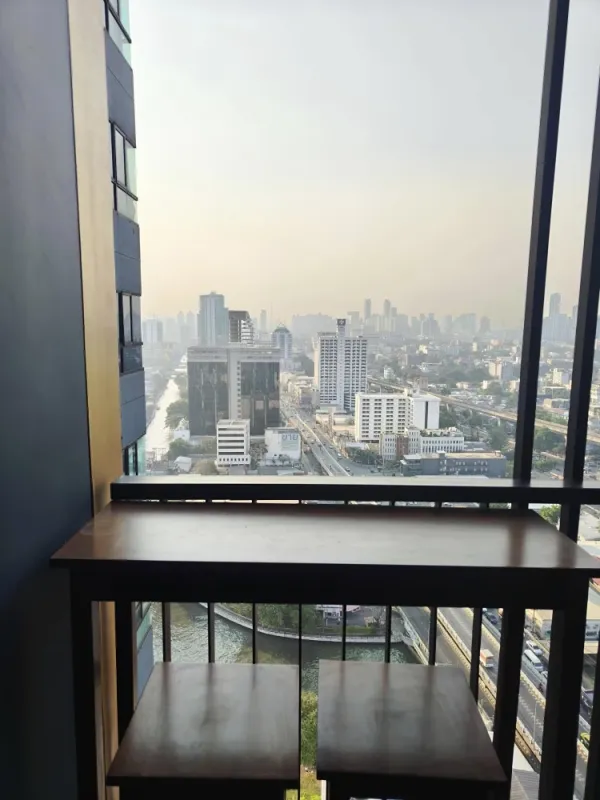 ขาย The Tree Sukhumvit 71-Ekamai ห้องมุม ชั้นสูง ผนังไม่ติดใคร ได้ความส่วนตัวสูง เหมาะกับการพักผ่อนมาก