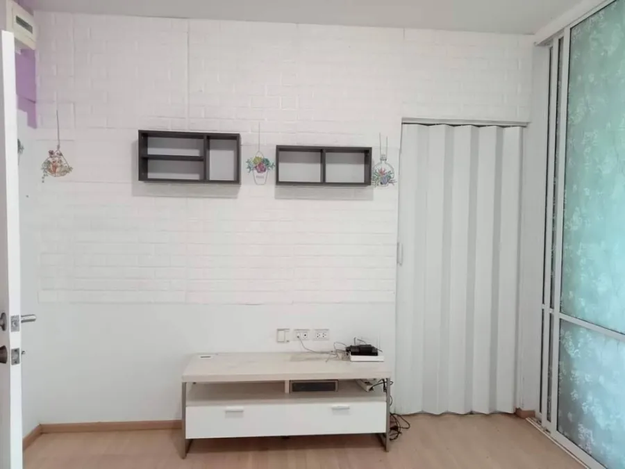 Selling Unio Charan 3, open view, attached wallpaper, the whole room is very nice. Affordable price. Don't delay. Book now.