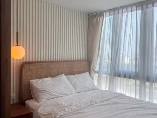 For rent: Altitude Unicorn Sathorn - Tha Phra, beautiful room, fully furnished, ready to move in, book now, don't wait.