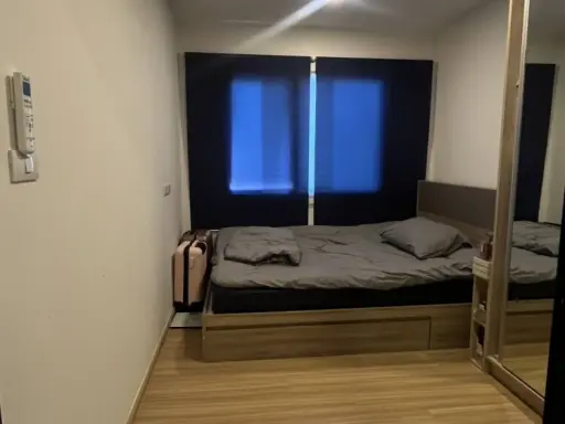 Condo for sale Chewathai Hallmark Lat Phrao-Chokchai 4, rooms separated into proportions. Big sofa, comfortable to sit on. Reserve now. images