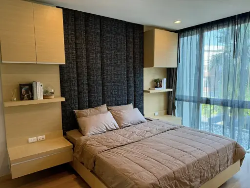 Apus for rent, beautifully decorated room with a cool theme, good location, comes with complete facilities. Reserve now.