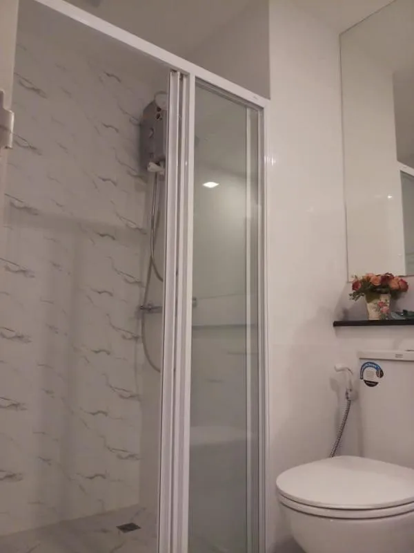 For rent Episode Phaholyothin Sapanmai, beautiful room, adjustable sofa bed, super new room, garden view, ready to move in. Don't wait.