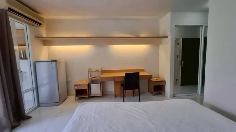 ให้เช่า I House Rama9–Eakamai ห้องสตูดิโอ เฟอร์นิเจอร์และเครื่องใช้ไฟฟ้าครบครัน หิ้วกระเป๋าเข้าอยู่ได้เลยจ้า