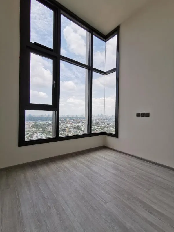 Urgent sale/rent, Condo The Line Sukhumvit 101, beautiful clear view, river view, excellent location, next to BTS. Don't miss it.