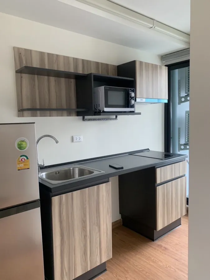 ให้เช่า ARISE Ratchada 19 ห้องมุมคนไม่พลุกพล่าน Fully Furnished โดย Modern Form สนใจ รีบจองเลยจร้า