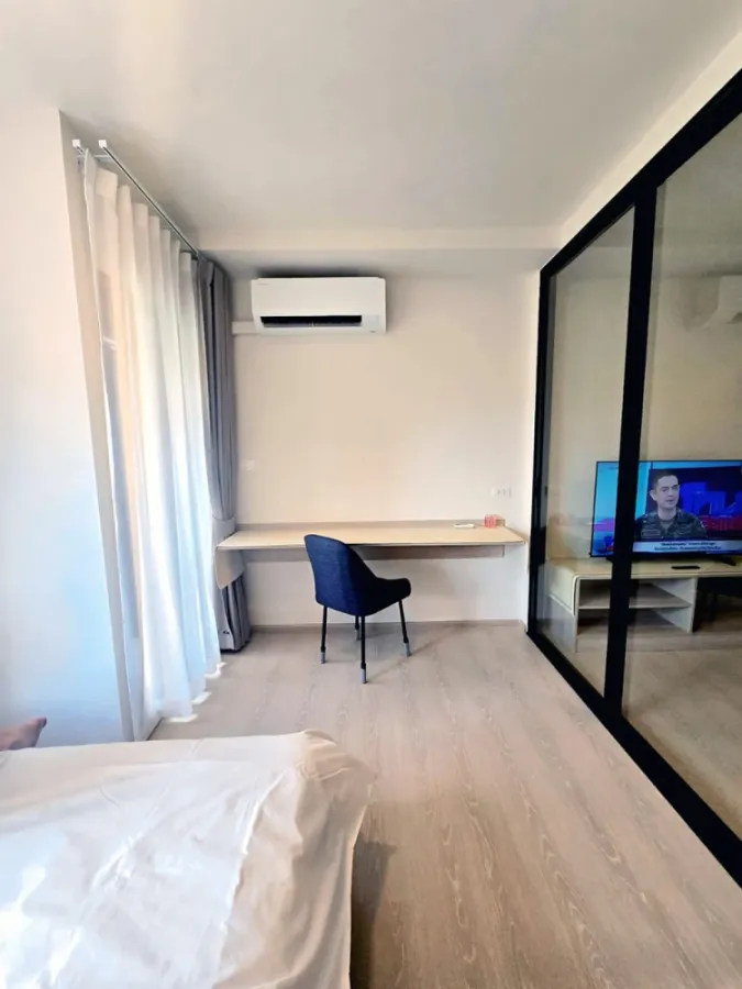 For rent: dcondo Shine Rangsit, 5th floor, pool view, fully furnished, very livable. Book now!
