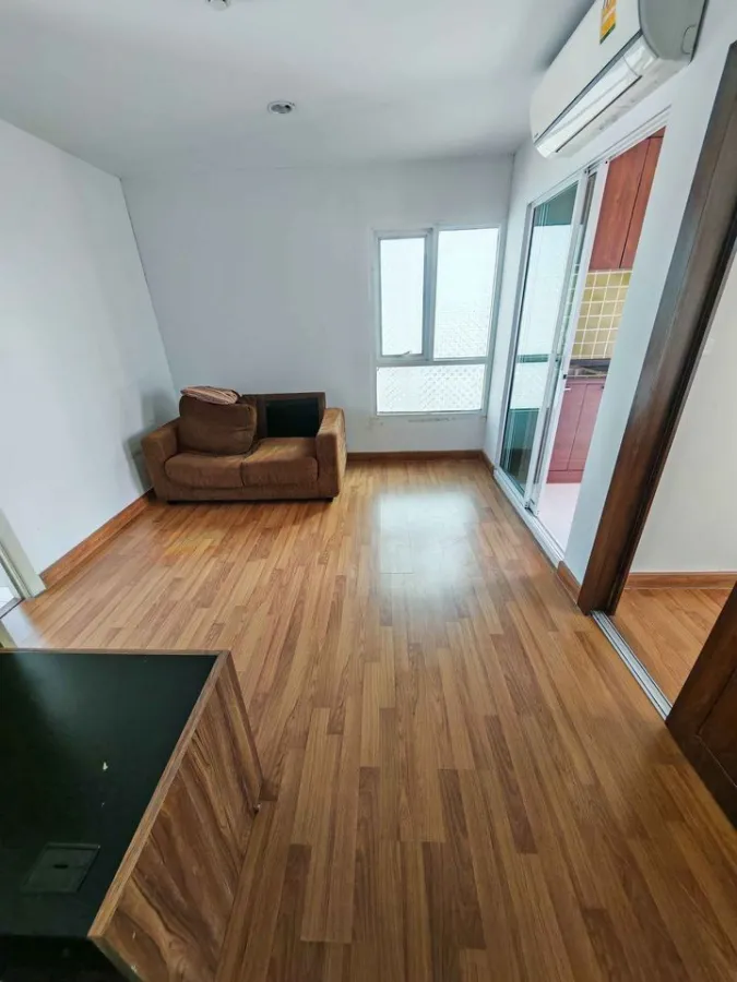 Condo for rent: Regent Home 25 Tiwanon, corner room with privacy, well-divided zones, hurry and reserve now.
