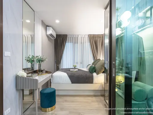 Down payment sale, Regent Home Wutthakat, 19th floor, good location, nice project, complete common areas, hurry to reserve.