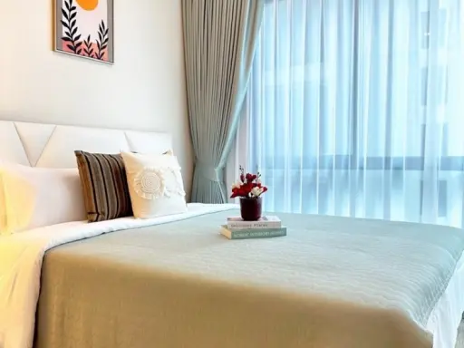 For rent: The Sky Sukhumvit, 4th floor, beautiful room, fully furnished, comfortable to live in, book now before you miss out.