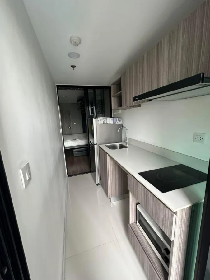 For rent, The Origin Phahon - Saphan Mai, fully built-in furniture, very good price, one bag can move in.