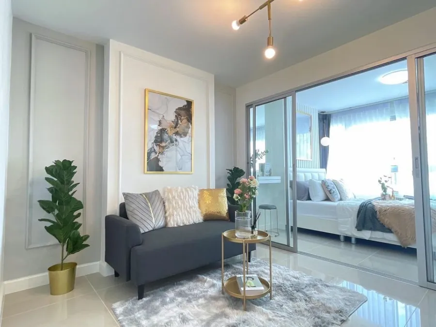 Sale D Condo Rattanathibet, 8th floor, pool view, super good weather, beautifully decorated room, comfortable bed, don't miss it.