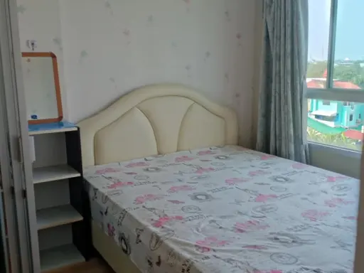 Condo for rent, Lumpini Ville On Nut - Phatthanakan, room divider Install wallpaper in the whole room, you can't miss it.