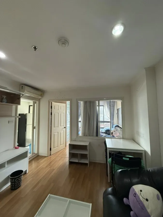 For sale, for rent Lumpini Place Ratchada-Thapra, spacious room, lots of usable space, comes with complete furniture, hurry and book now!