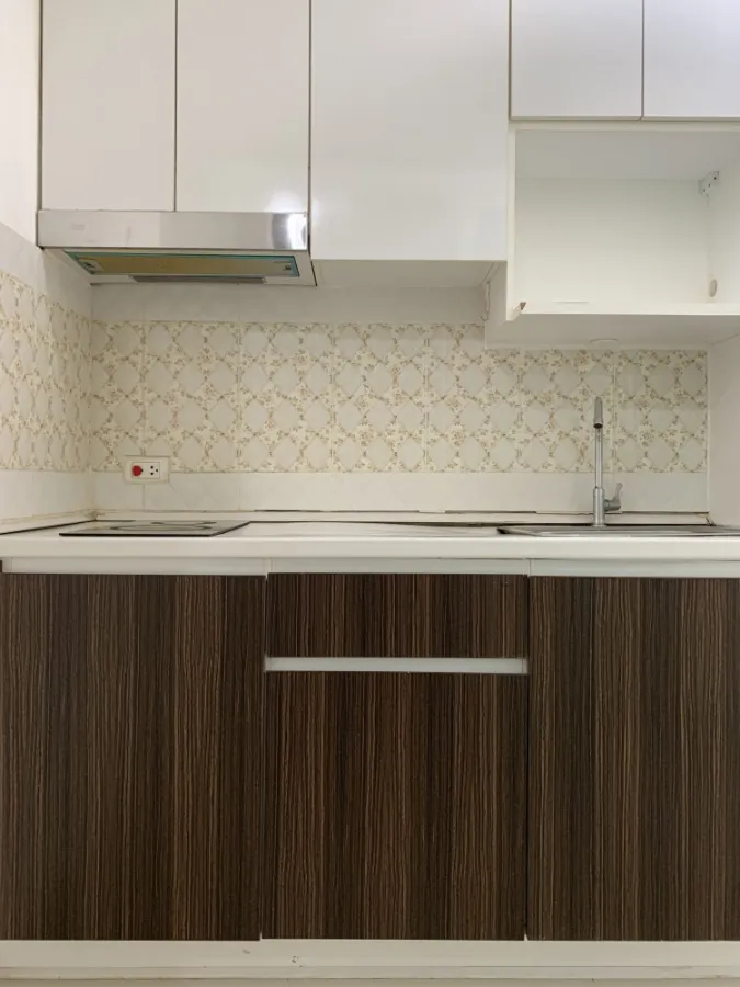 Sell ​​/ rent urgently !! A Pool Condo Bangna, easy access to BTS and shopping centers. Book now !!