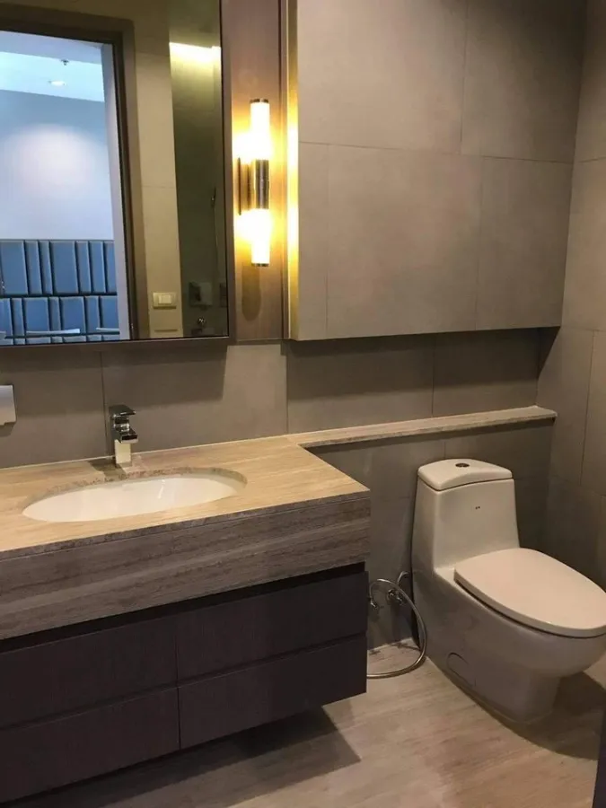 For sale: The Diplomat Sathorn, high floor, well decorated room. Cool built-in furniture Good like this, reserve now.