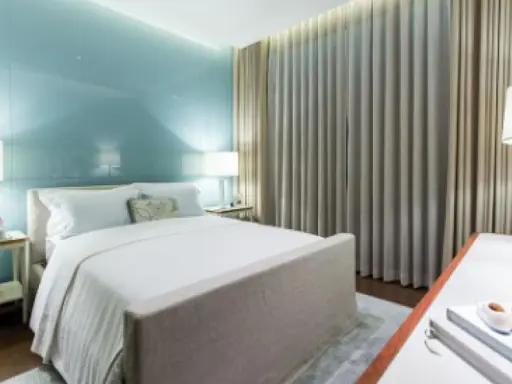 Urgent sale !! Condo Q Sukhumvit, 2 bedrooms, 2 bathrooms, good location, close to BTS, convenient, affordable price, do not miss it !!