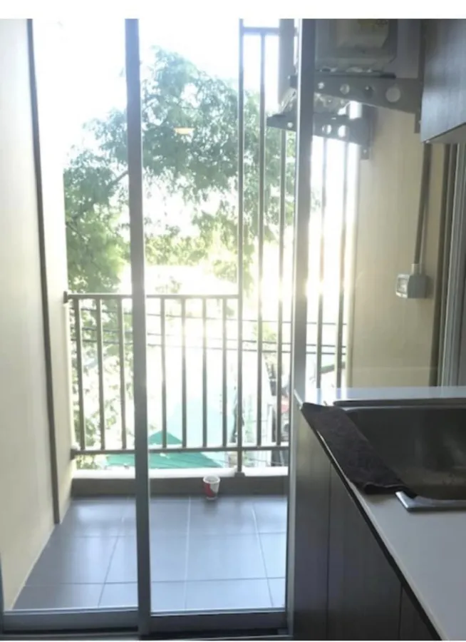 For rent, D Condo Than Charan, STUDIO room, fully decorated. The bed is big and comfortable. If you don't reserve, you'll miss a lot.