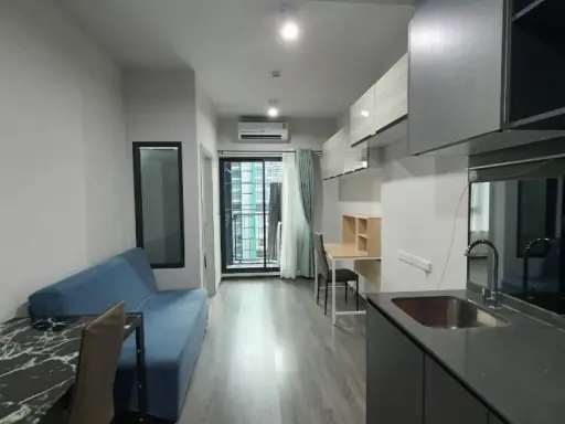 For sale Ideo Chula Samyan 1 bedroom 1 bathroom, large usable area, good location, fully furnished, book now.