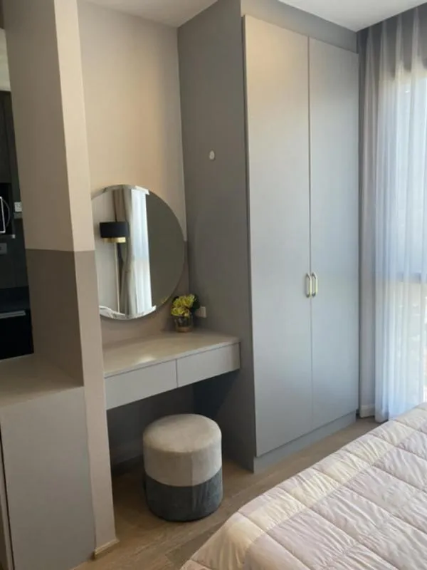 Ashton Chula-Silom Condo, luxury condo, beautiful decoration, fully furnished, electrical appliances, good location !!