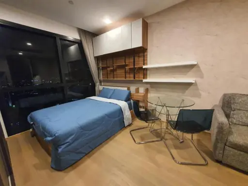 Ashton chula silom for rent, studio room, 46th floor, high in the sky, Beautiful highlight view, Good layout !!